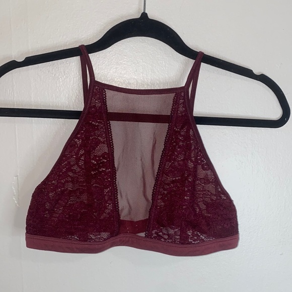 Windsor Other - 🪿Adorable lace maroon bra!